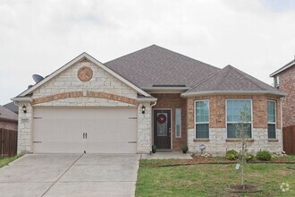 Building Photo - 1829 Persimmon Dr