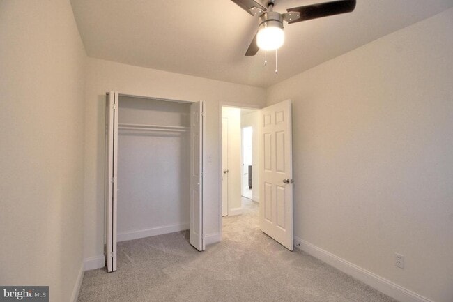 Building Photo - 87 Meadowlark Ave