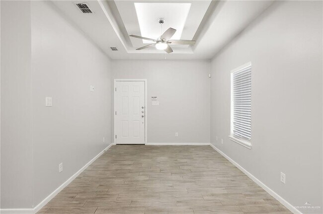 Building Photo - 4709 Magnolia Ave