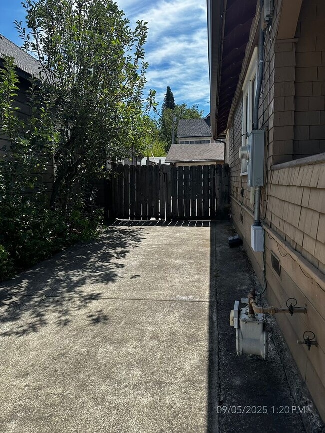 Building Photo - Coming soon - Charming Downtown Napa Home