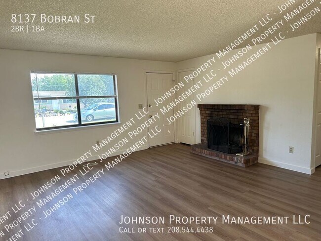 Building Photo - 8137 Bobran St