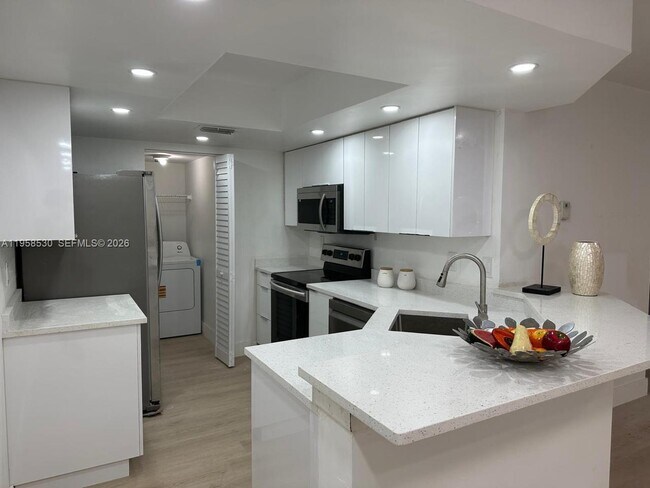 Building Photo - 9166 W Atlantic Blvd