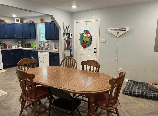 Dinning room - 2512 Norwood St