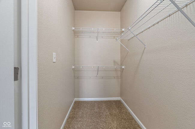 Building Photo - 12863 Tradd St