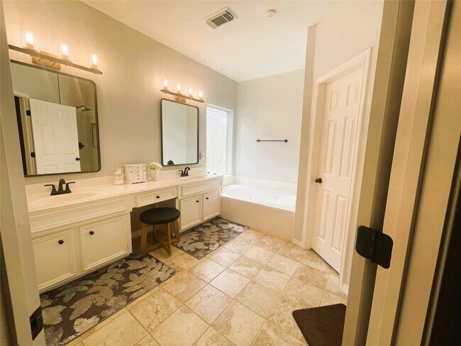 Building Photo - 3103 Willow Trace Ct