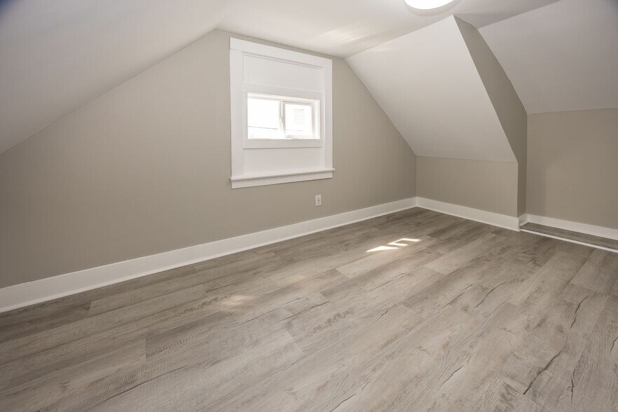 Building Photo - 3012 E Minnesota St