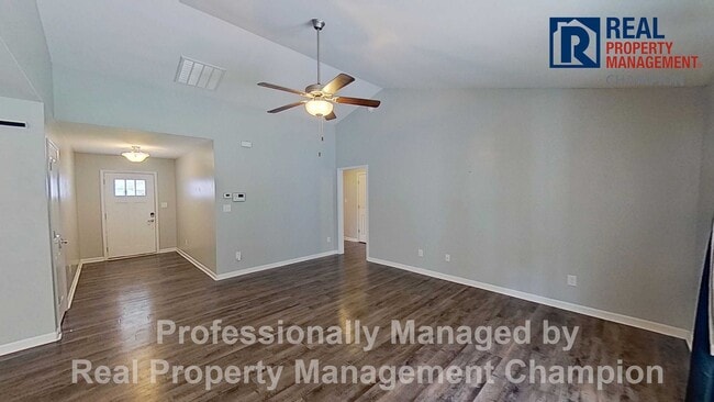 Building Photo - Perfect 3 BD 2 BA Home Just Minutes from MCAS Cherry Point