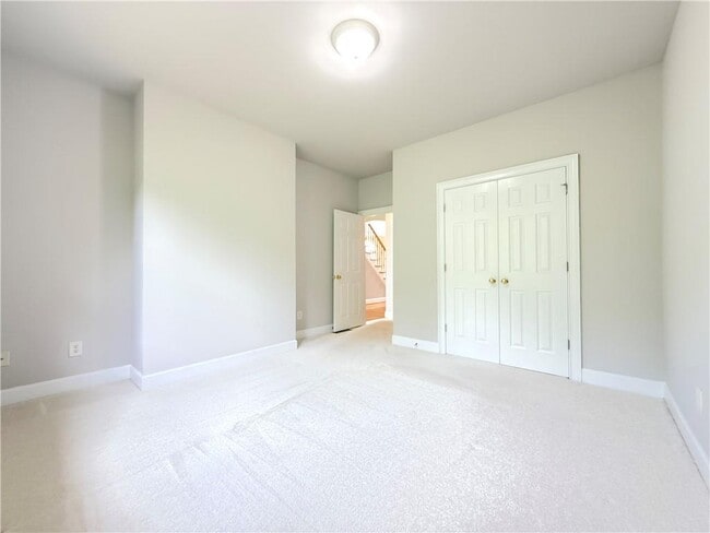 Building Photo - 3500 Millwater Crossing NE