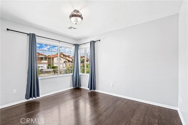 Building Photo - 7721 Oakdale Ave