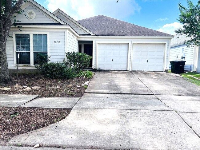 Building Photo - 12735 Wisteria Park Dr