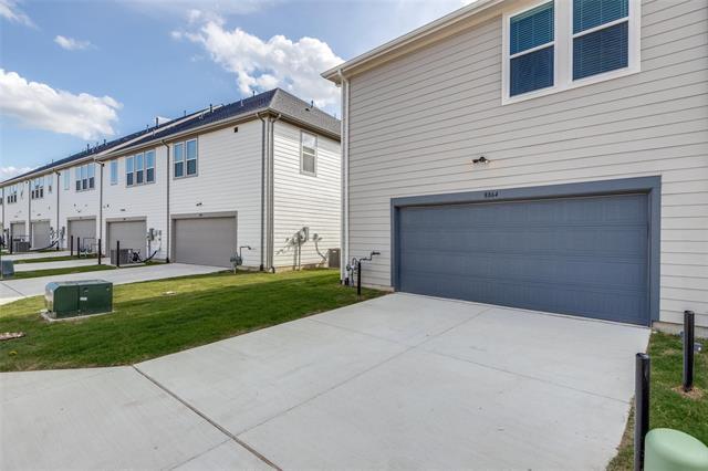 Building Photo - 8864 Scarp Hl Ln