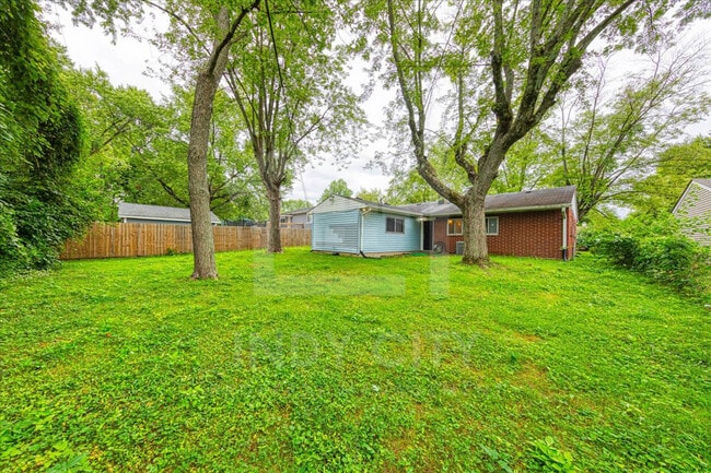 Building Photo - 4007 Downes Dr
