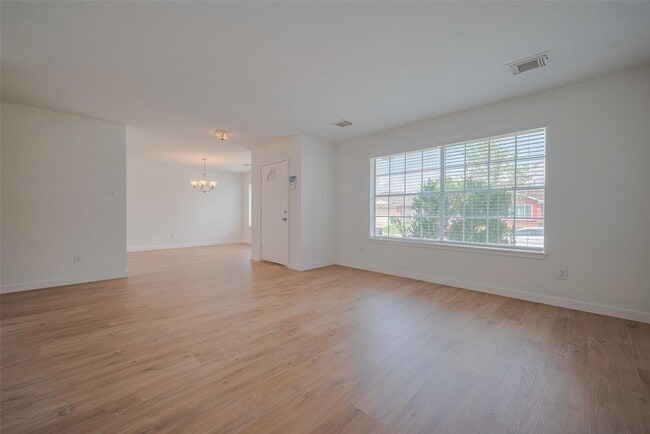 Building Photo - 10918 Linden Gate Dr