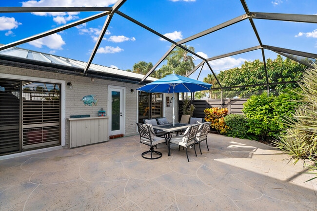 Building Photo - 1801 S US Hwy 1