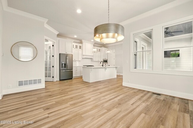 Building Photo - 6218 Mistflower Cir