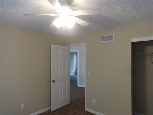 Building Photo - 1004 Taylor Glen Blvd E