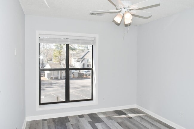 Building Photo - 4497 Little River Inn Ln