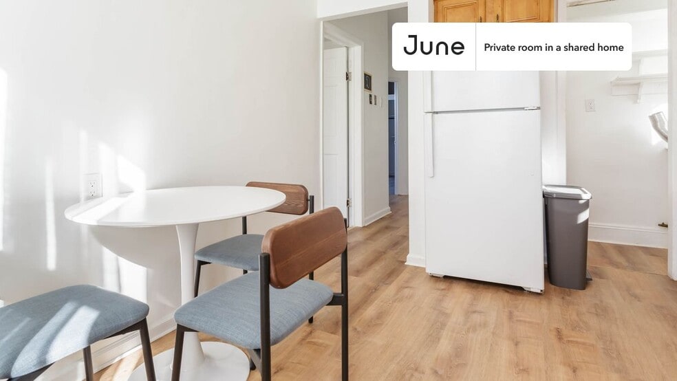 Building Photo - Room in Shared 4 bed/1 bath home