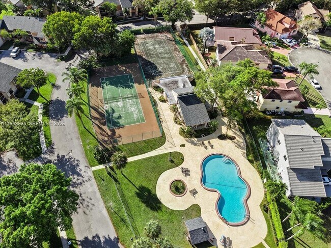 Building Photo - 181 Wimbledon Lakes Dr