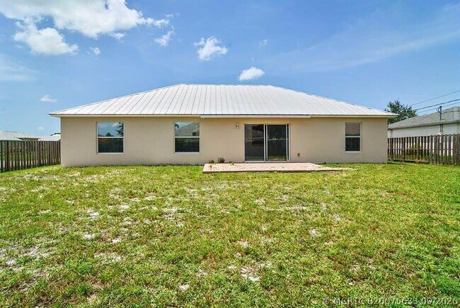 Building Photo - 3597 SW Ronald St