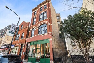 Building Photo - 1919 W Chicago Ave