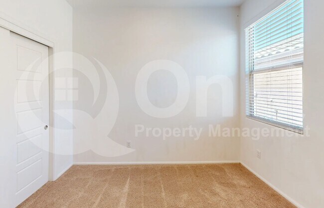 Building Photo - 6301 S Crescent Peak Dr