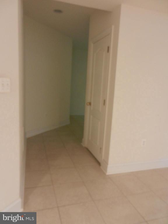 Building Photo - 9393 Weirich Rd