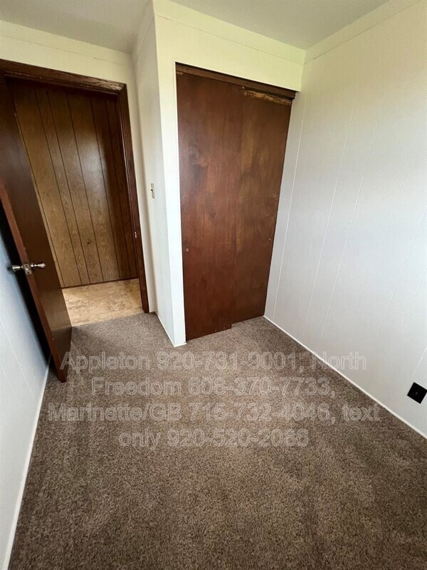 Building Photo - 664 N State St