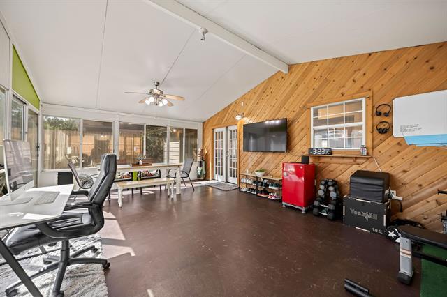 Building Photo - 216 Cutting Horse Ln