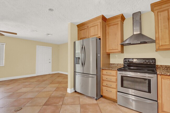 Building Photo - 4529 Square Lake Dr