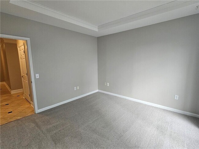 Building Photo - 3334 Peachtree Rd NE