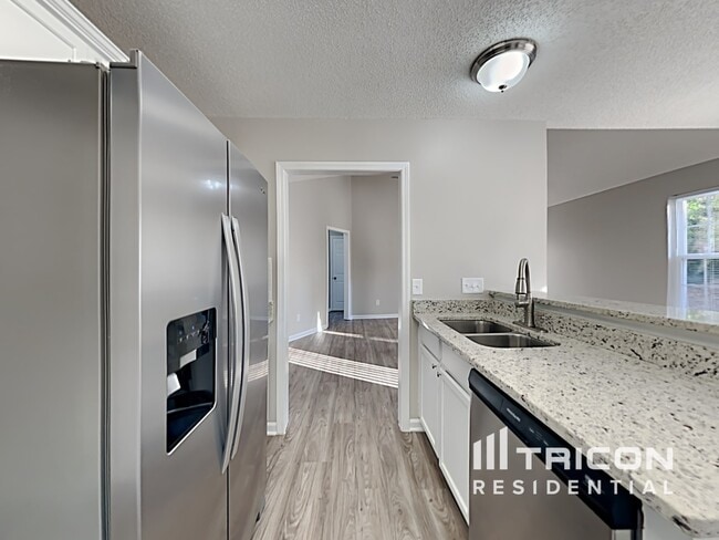 Building Photo - 8550 Alicia Brittany Ln