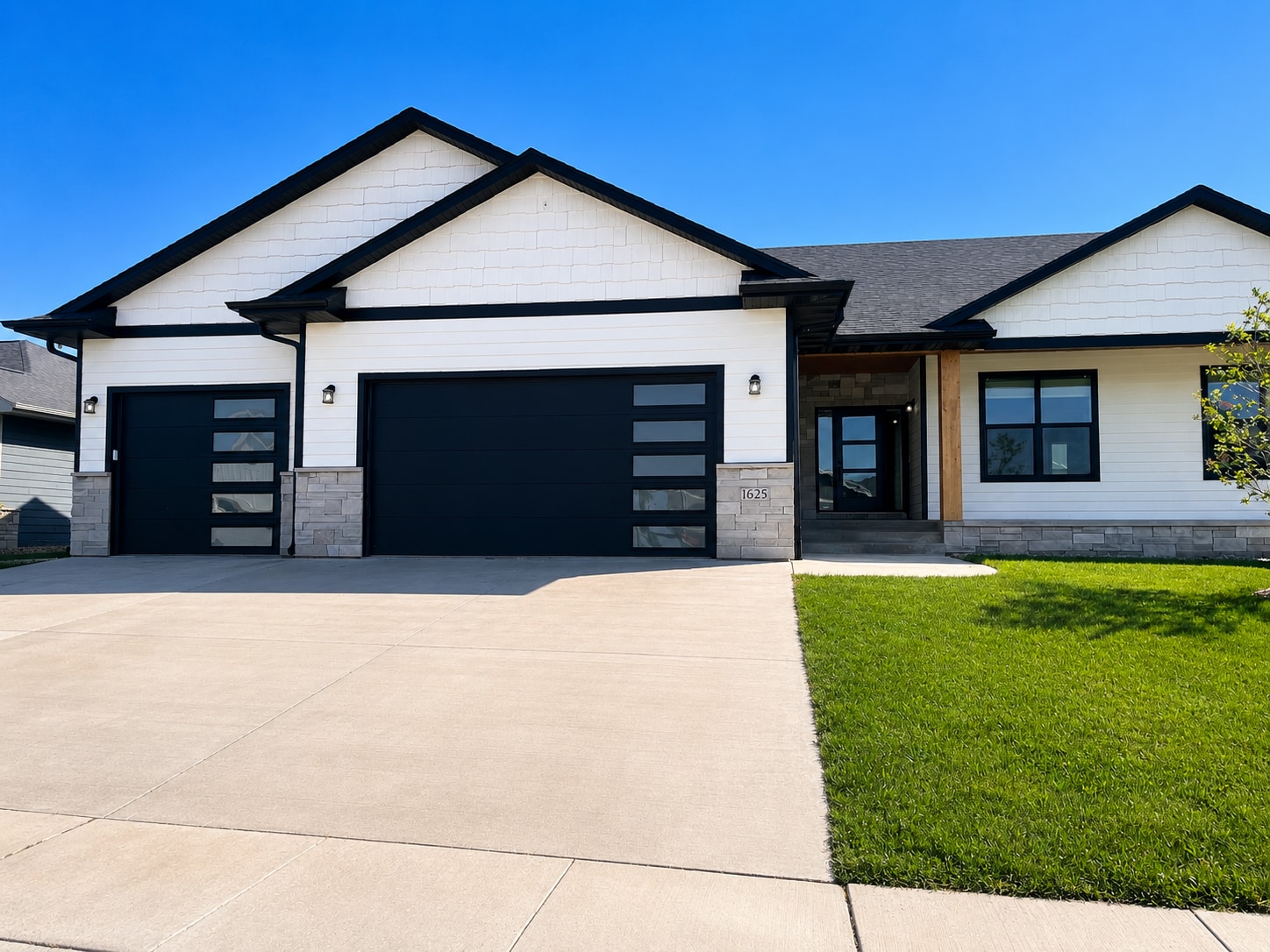 Building Photo - 1625 W Burton Dr
