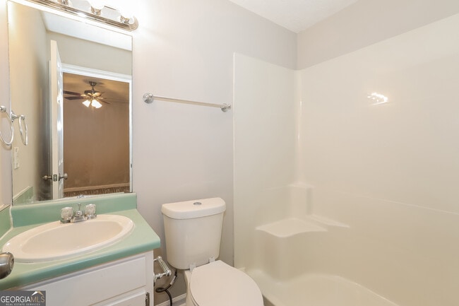 Building Photo - 6530 River Hill Dr