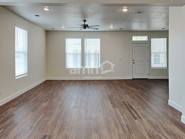 Building Photo - 6108 W Copper Hawk Dr