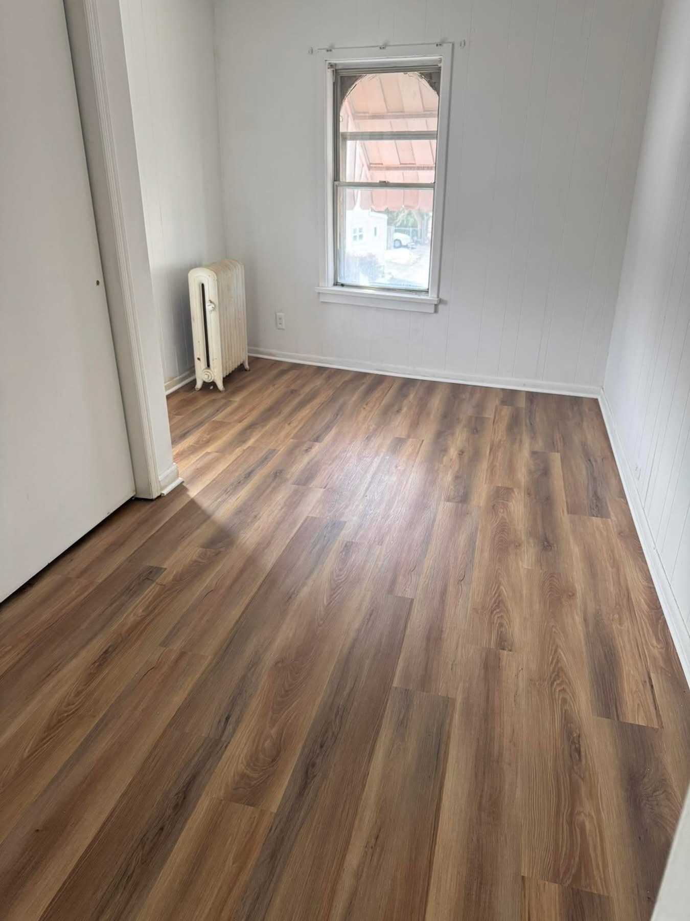 Building Photo - 10 Anderson St