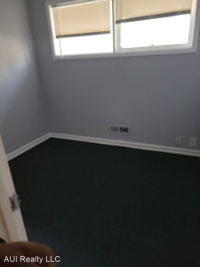 Building Photo - 3 br, 1 bath House - 11108 Bristol Terrace
