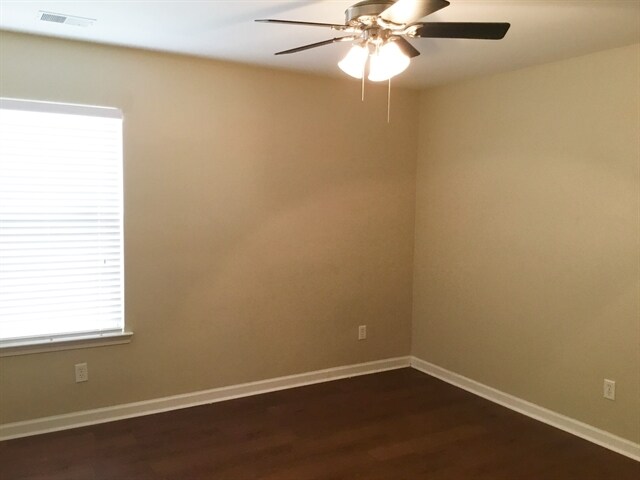 Building Photo - 116 Spring Lakes Dr