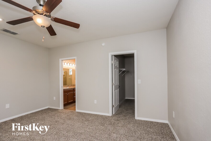 Building Photo - 7402 Indigo Oasis Ct