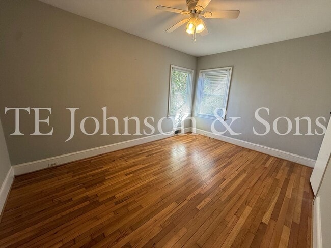 Building Photo - 864 Fenimore St