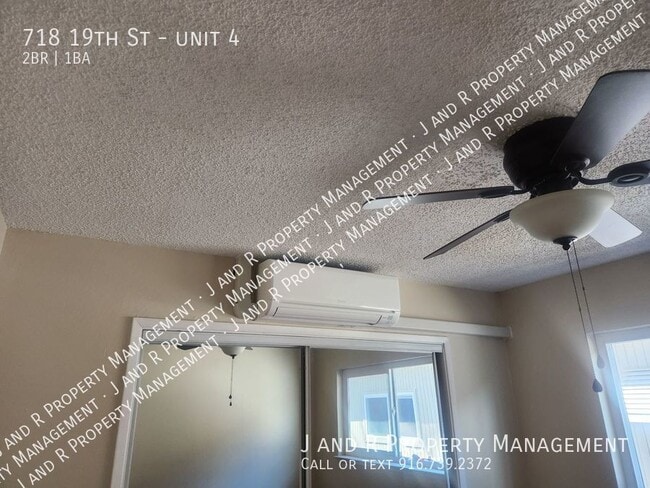 Building Photo - 718 19th St