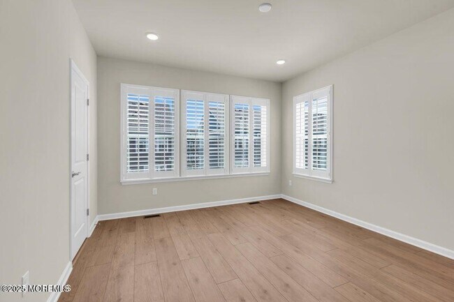 Building Photo - 75 Driftwood Cir