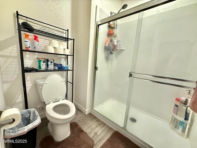 Building Photo - 1154 Alder Dr