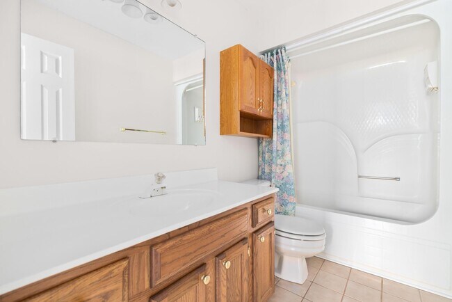 Building Photo - 2007 Williamsburg Square