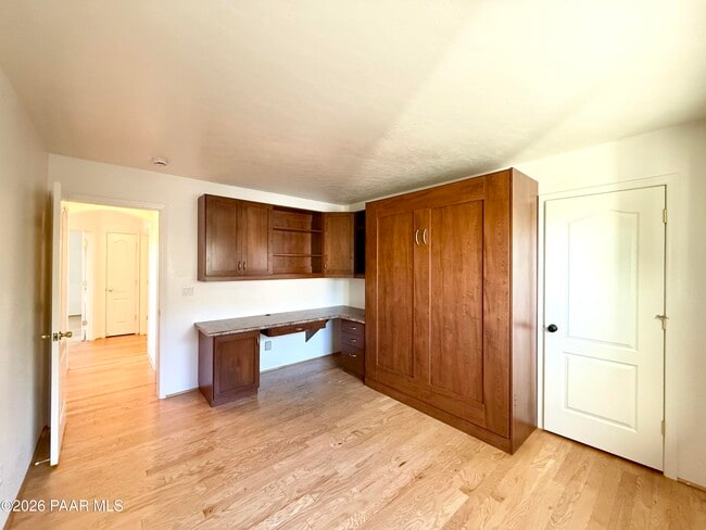 Building Photo - 1953 Putnam Pl