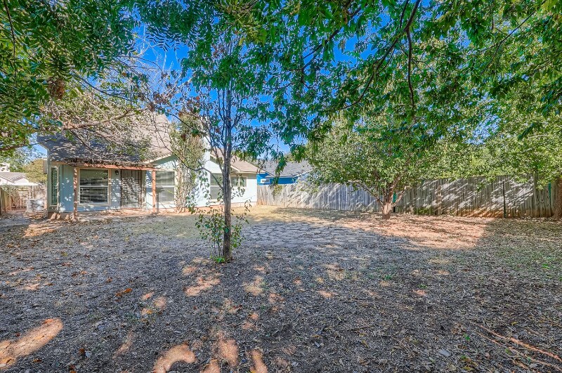Building Photo - 8403 Mt Shasta Cove