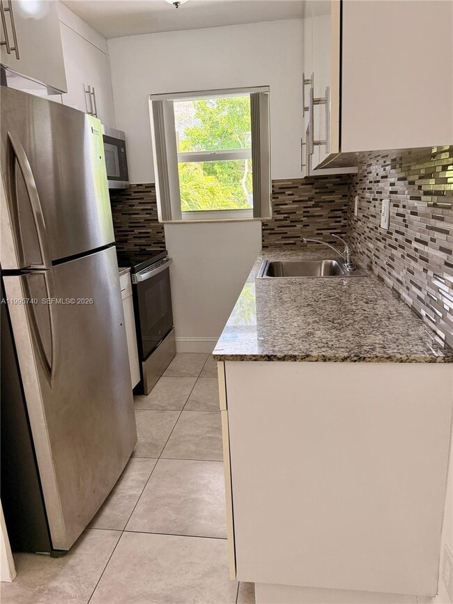 Building Photo - 2615 Polk St