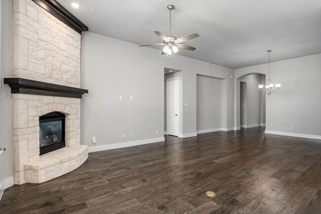 Building Photo - 2917 Saltwood Ct