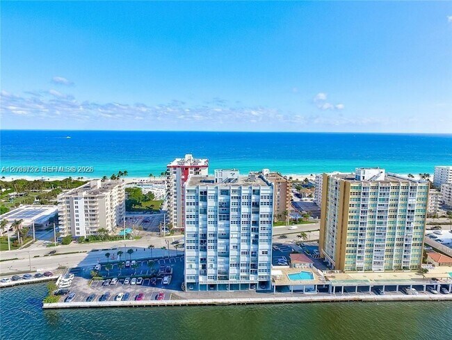 Building Photo - 1400 S Ocean Dr