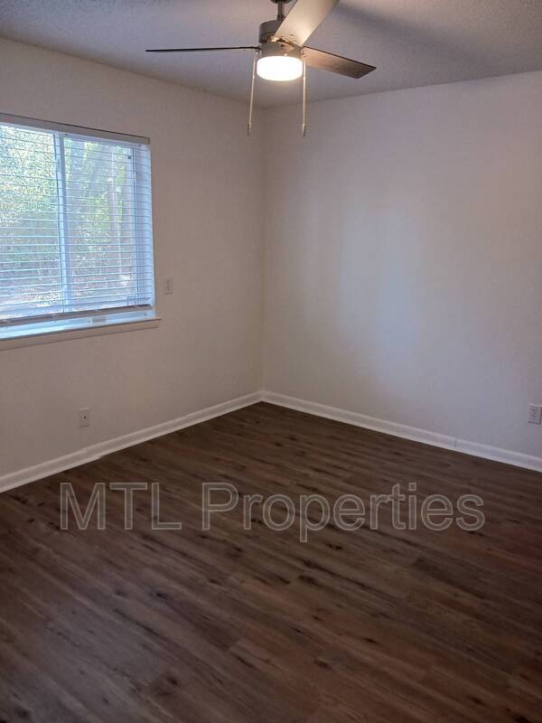 Building Photo - 1602 Eagles Pl